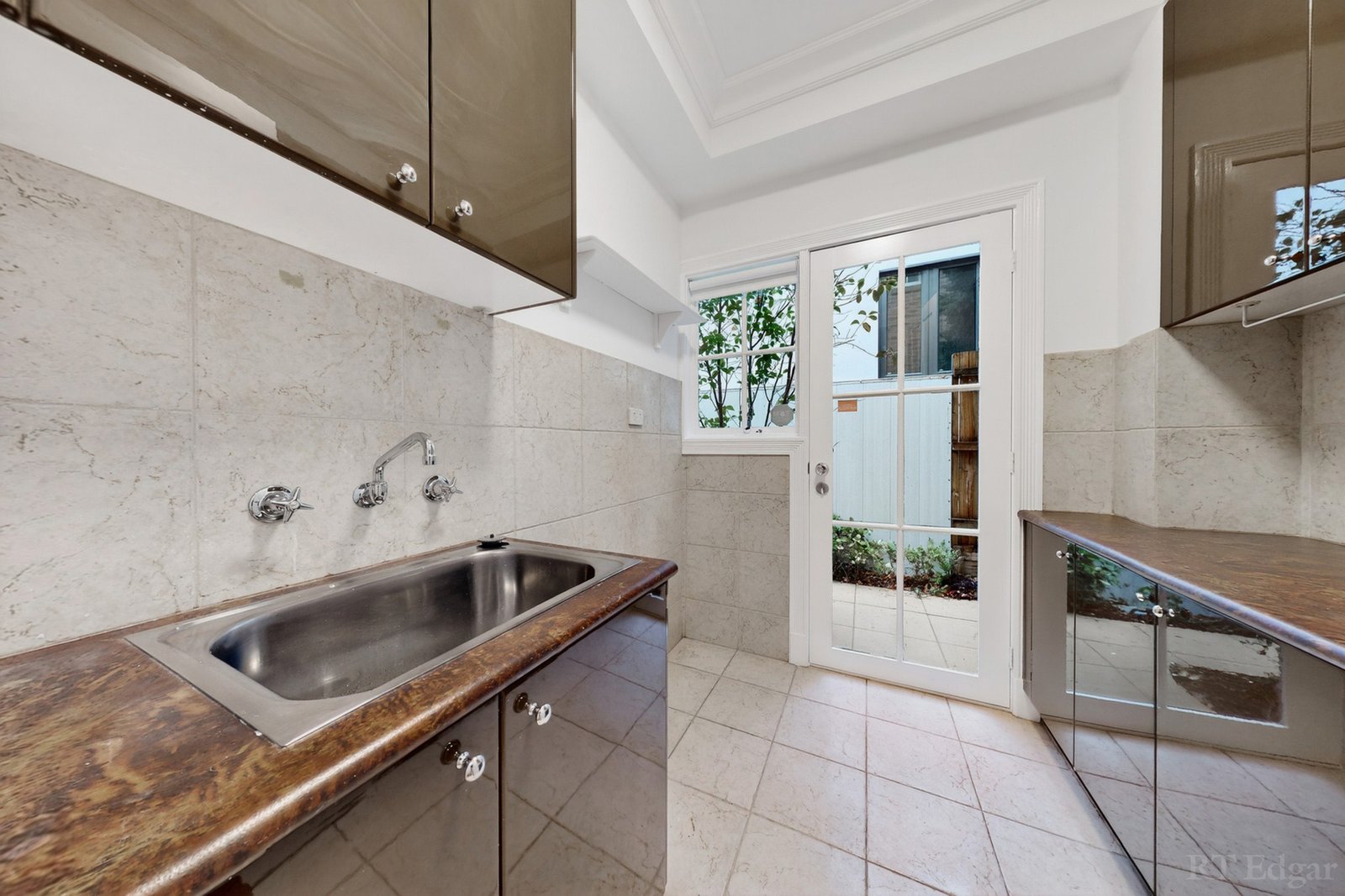 Real Estate and Property in 27 Mont Albert Road, Canterbury, VIC