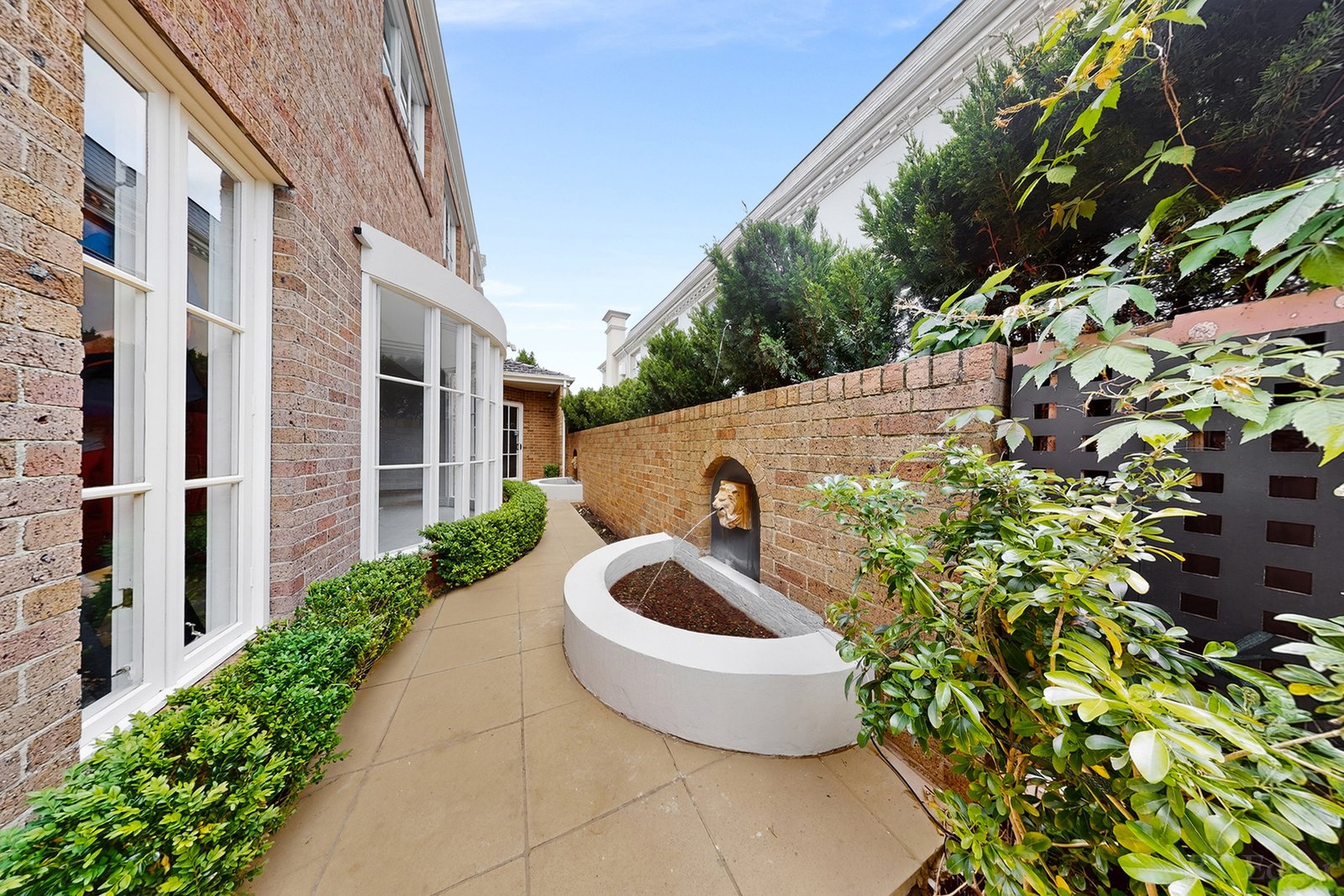 Real Estate and Property in 27 Mont Albert Road, Canterbury, VIC