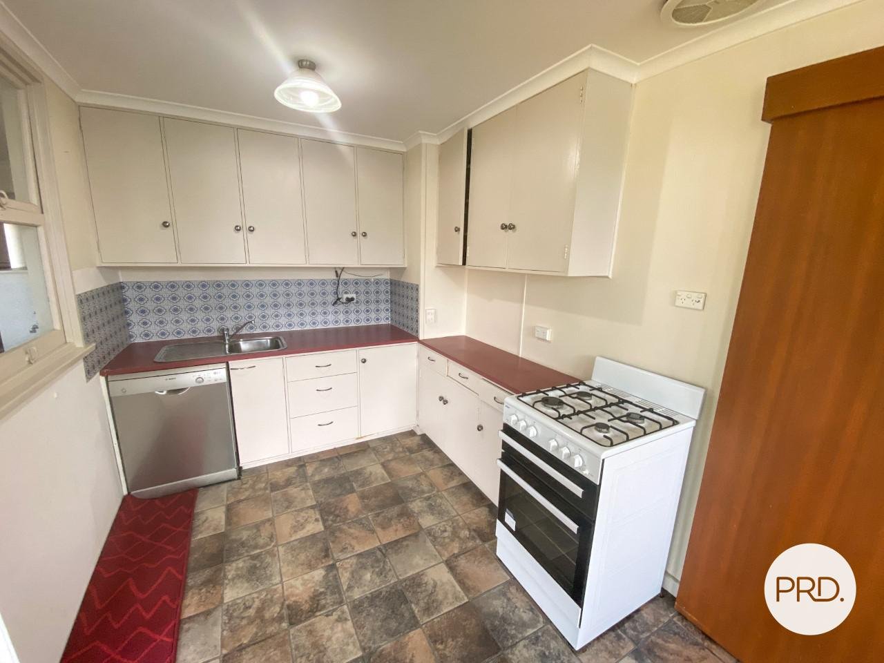 27 Moorina Crescent BERRIEDALE 4