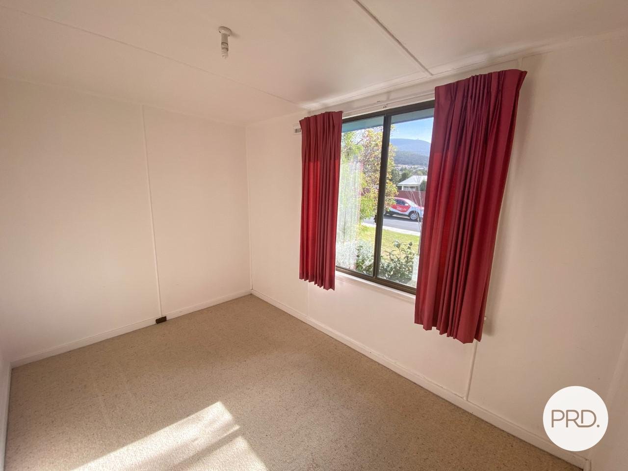 27 Moorina Crescent BERRIEDALE 7