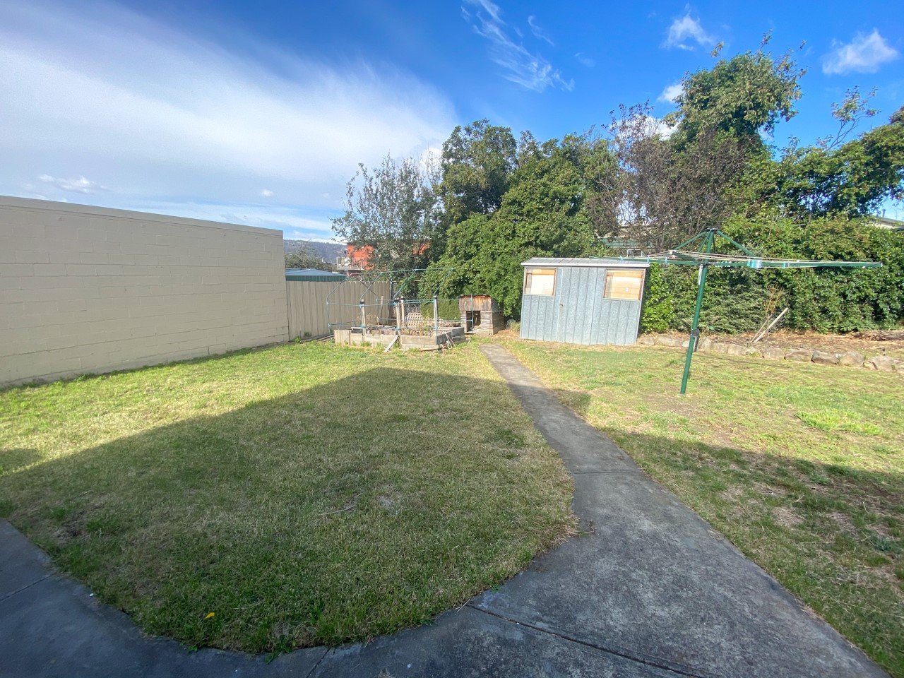 27 Moorina Crescent BERRIEDALE 9