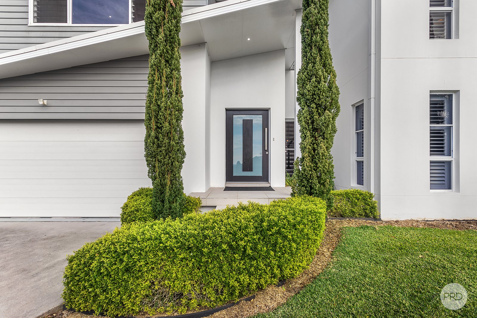 27 Mooring Avenue CORLETTE 3