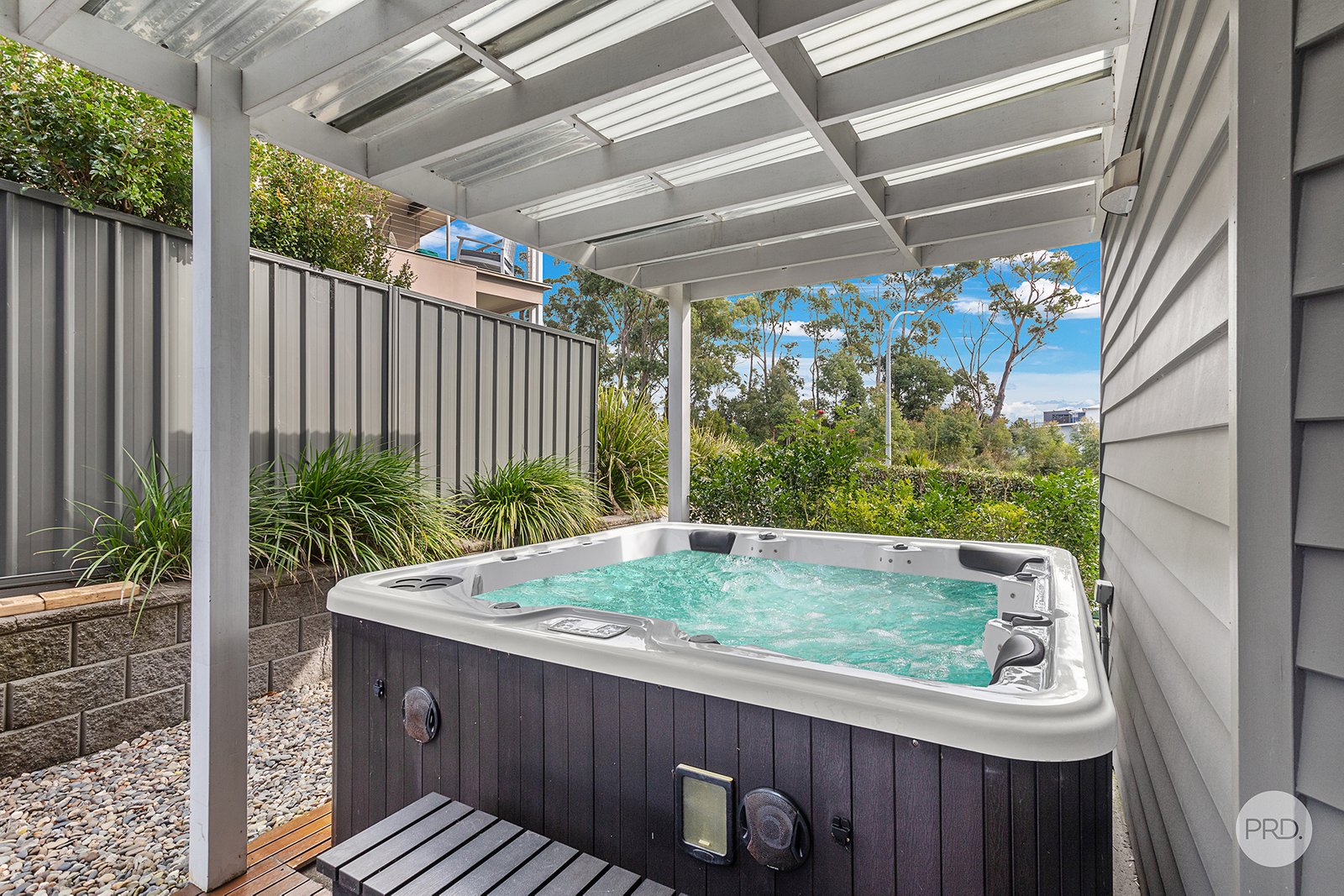 27 Mooring Avenue CORLETTE 18