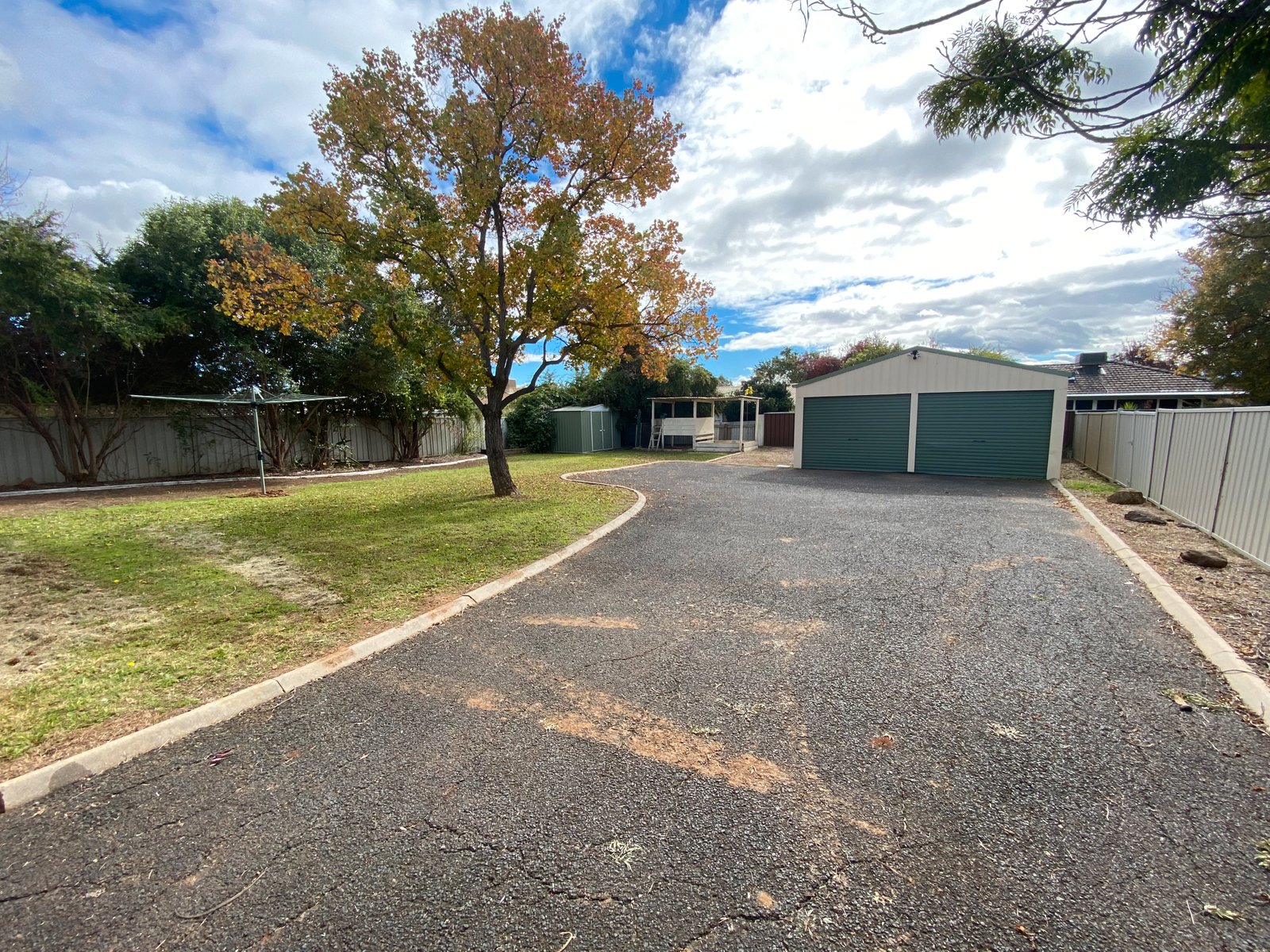 27 Morilla Street TAMWORTH 2