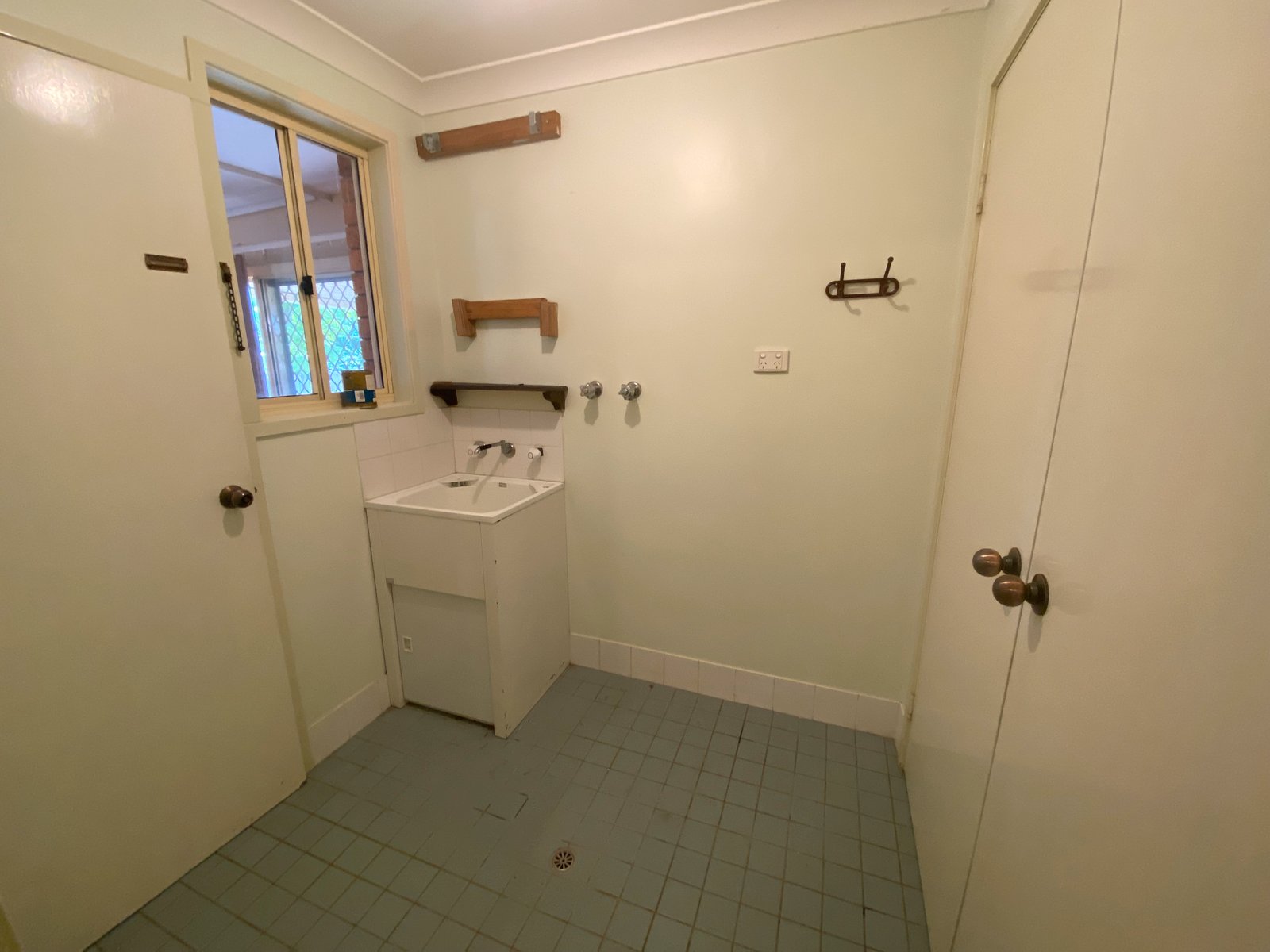 27 Morilla Street TAMWORTH 11