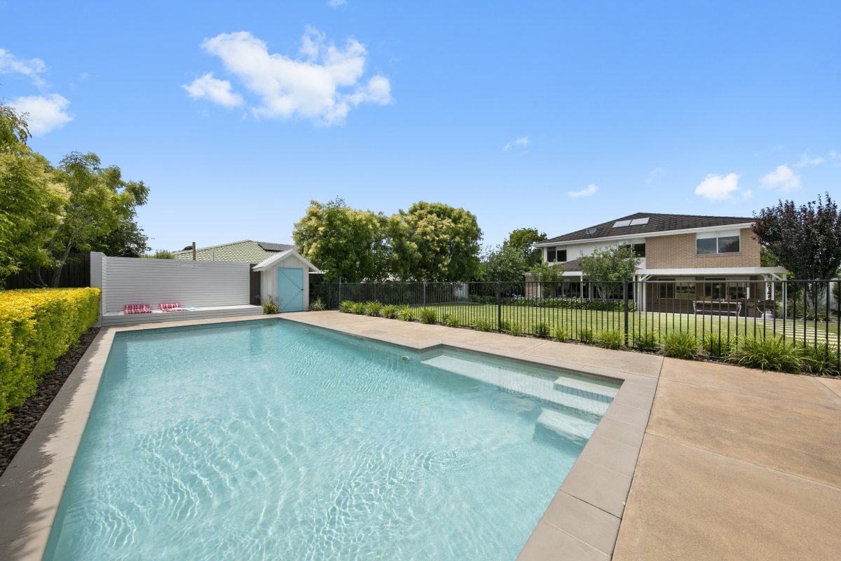 27 Morpeth Street WALLALONG 18