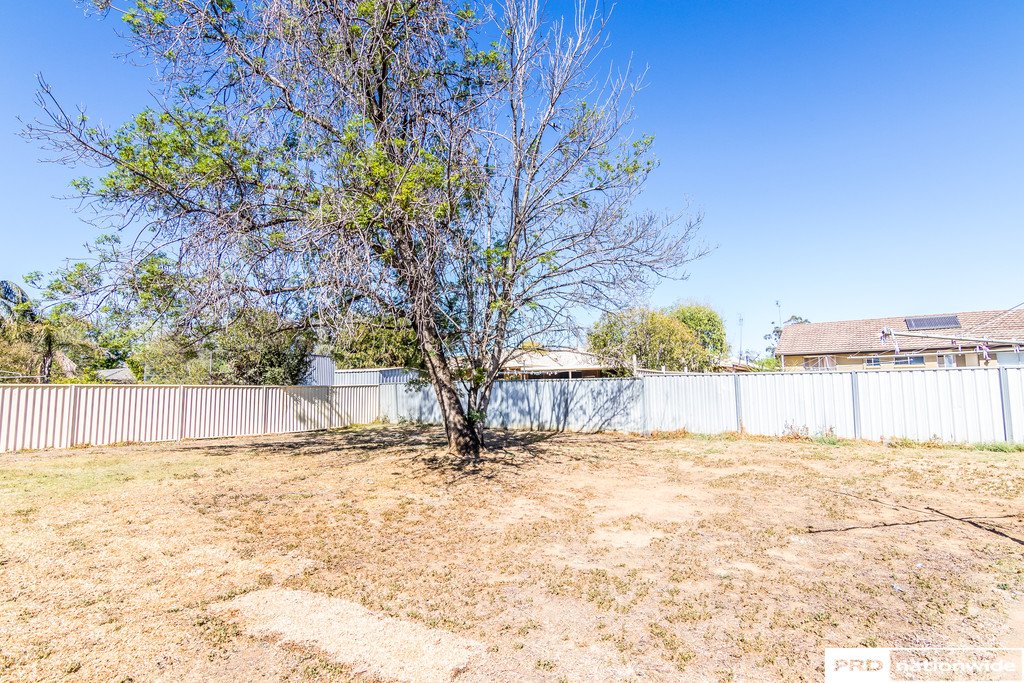 27 Mullumbimby Close TAMWORTH 12