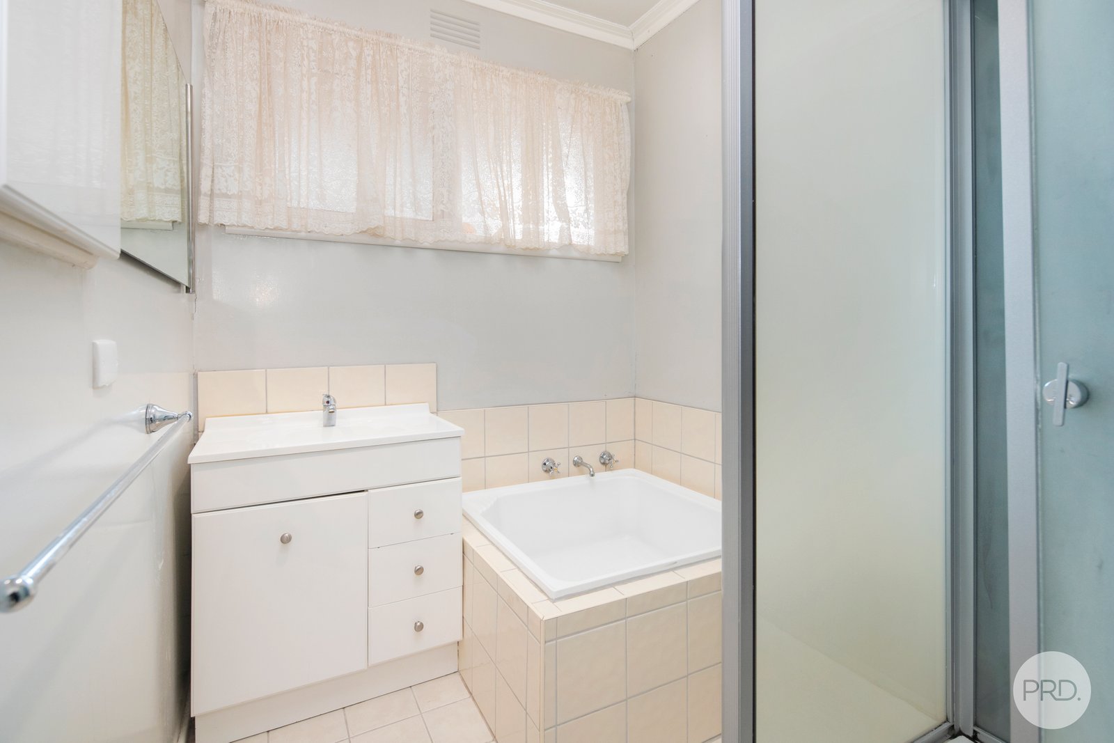 27 Murray Street SNAKE VALLEY 13