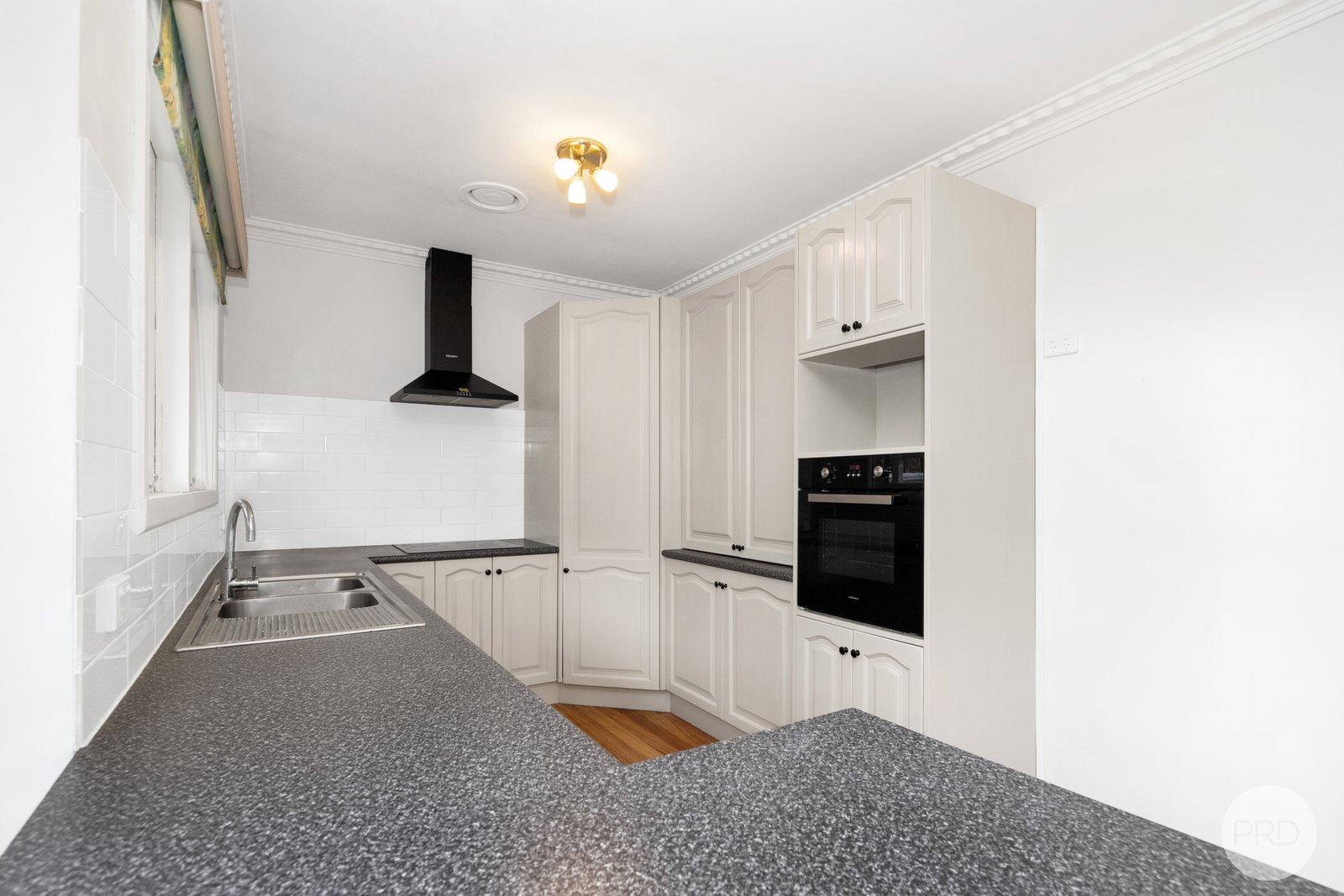 27 Murray Street SNAKE VALLEY 3