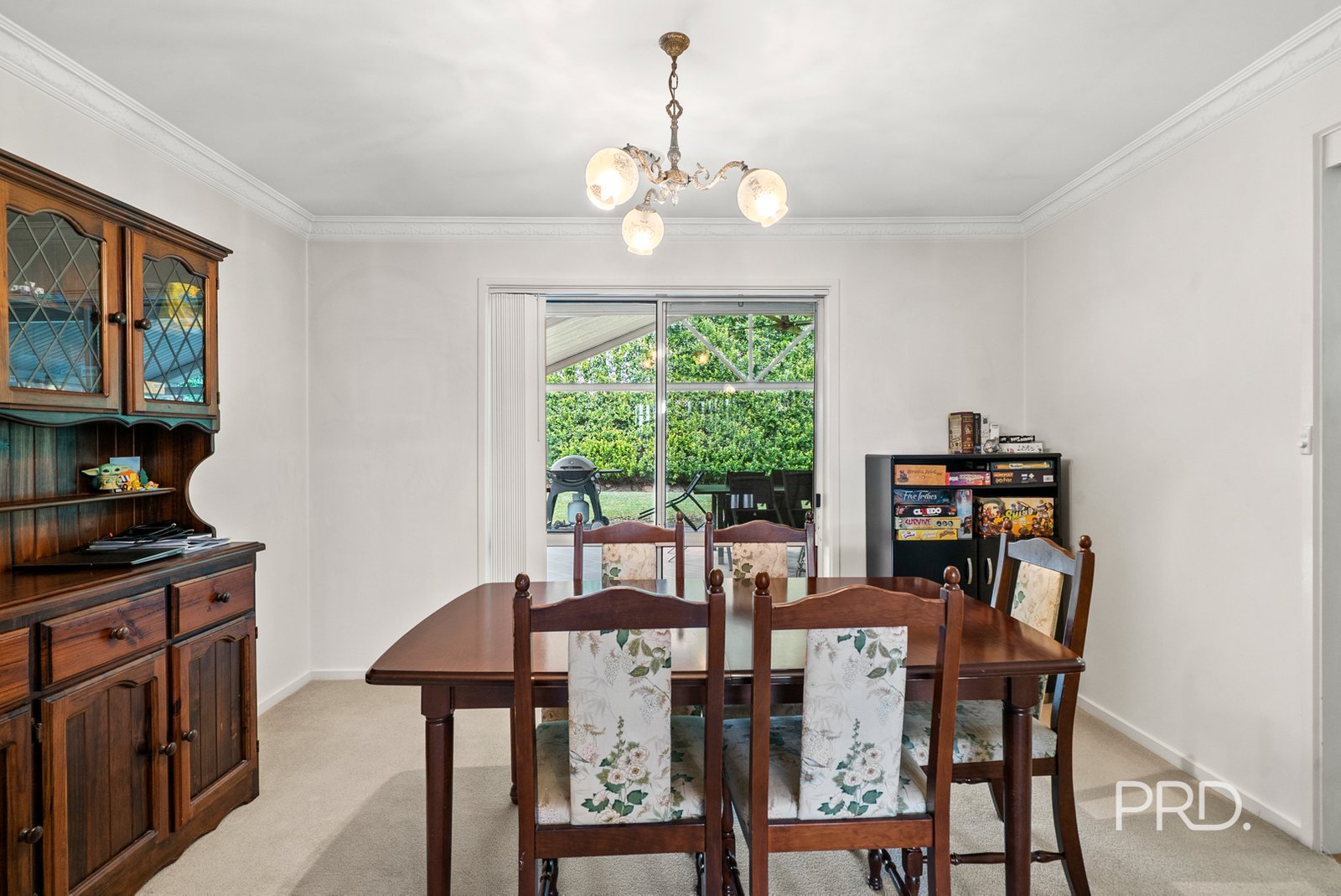 27 Myall Crescent LAKE ALBERT 5