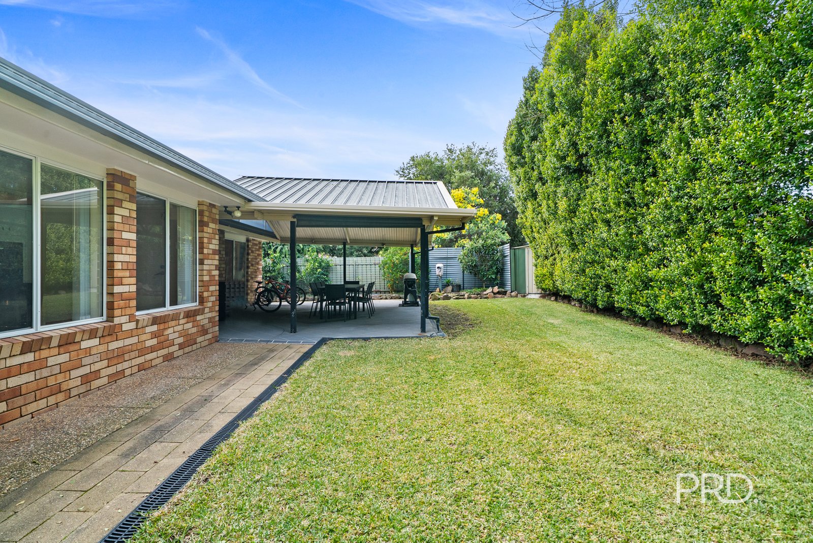 27 Myall Crescent LAKE ALBERT 19