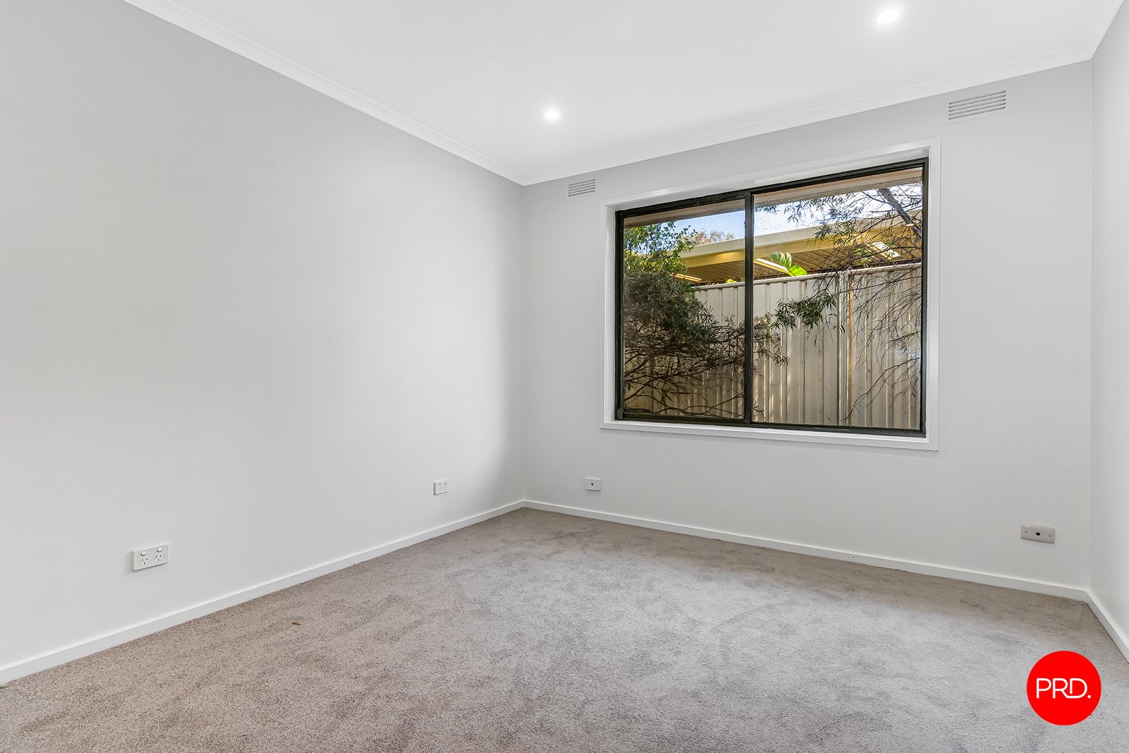 27 Nabilla Cres  STRATHDALE 5