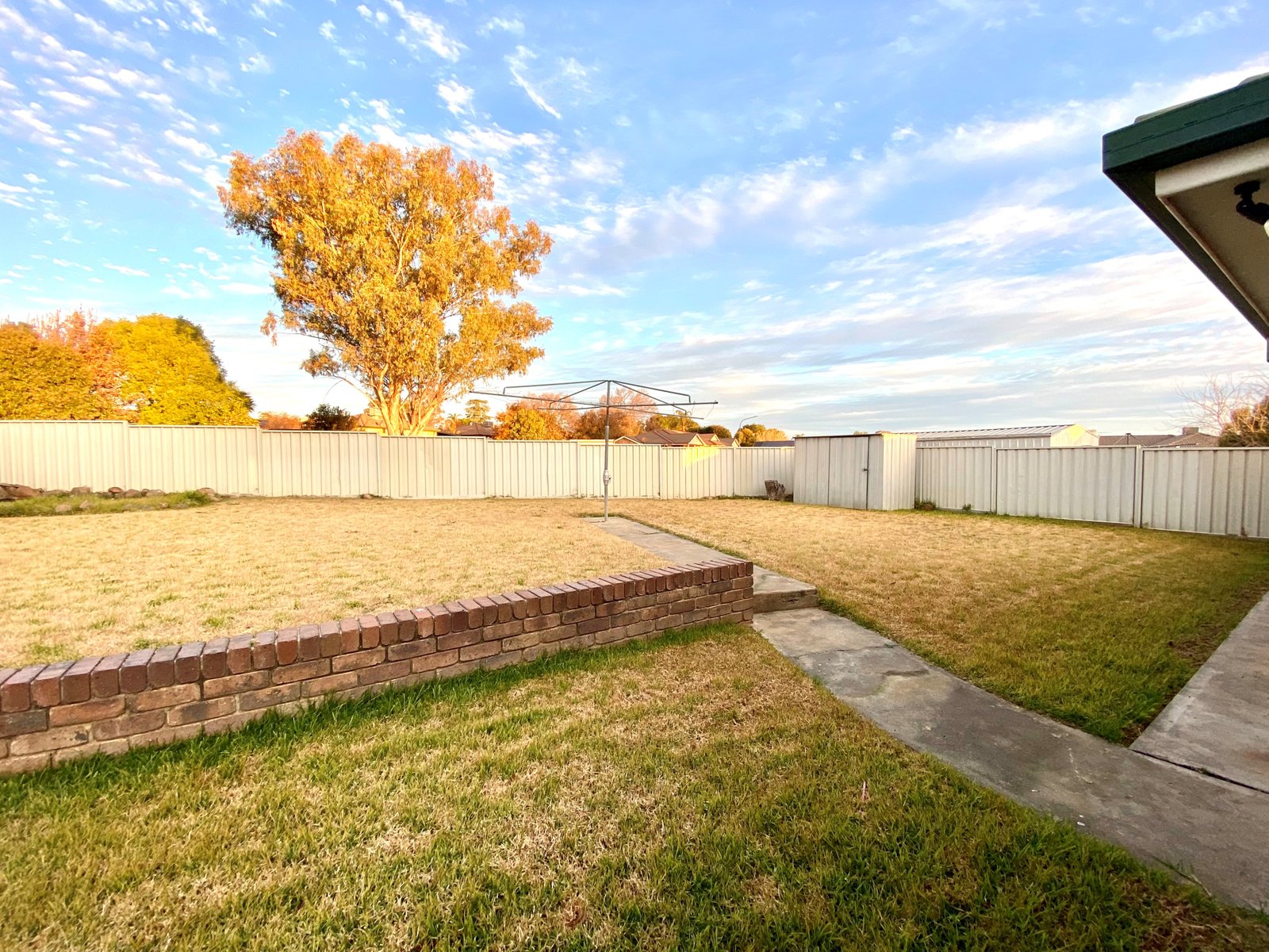 27 Nancy Street TAMWORTH 10