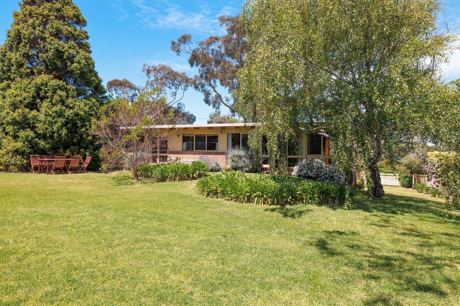Real Estate and Property in 27 Nepean Place, Portsea, VIC