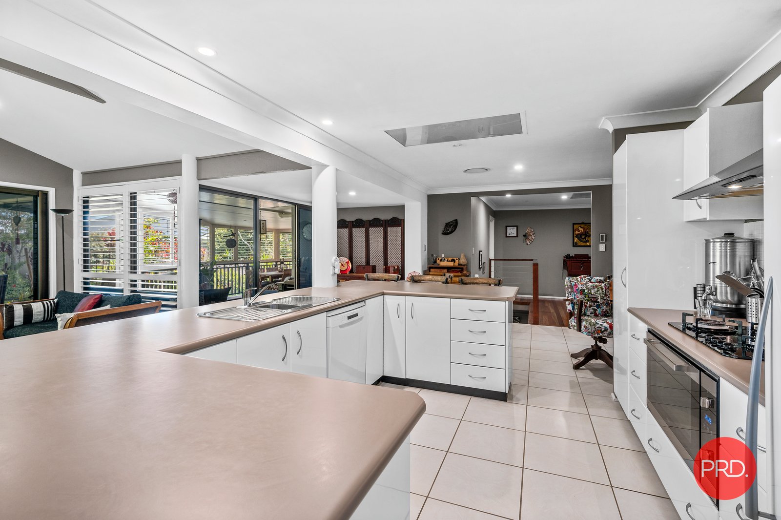 27 Norman Hill Drive KORORA 15