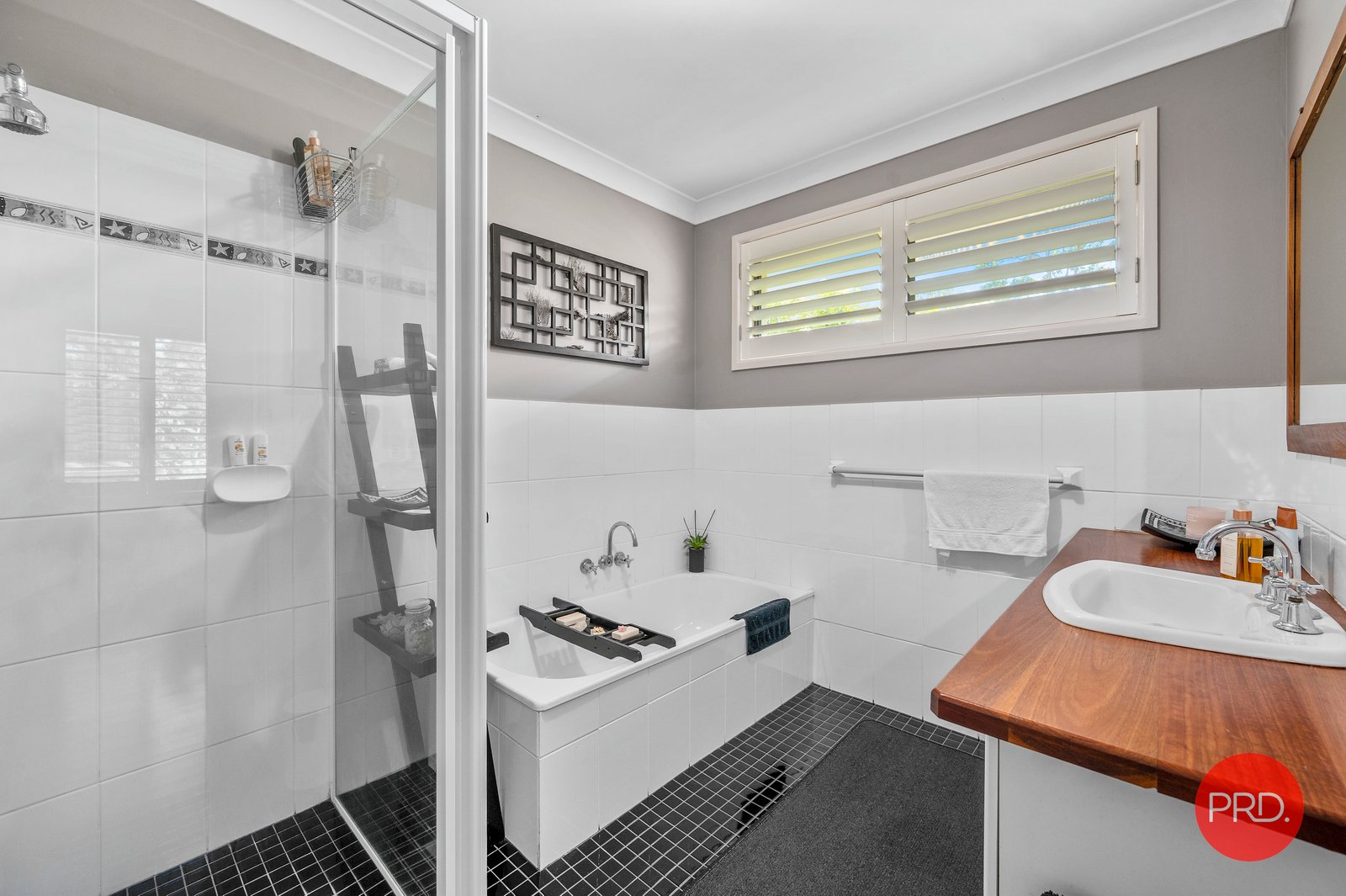 27 Norman Hill Drive KORORA 30