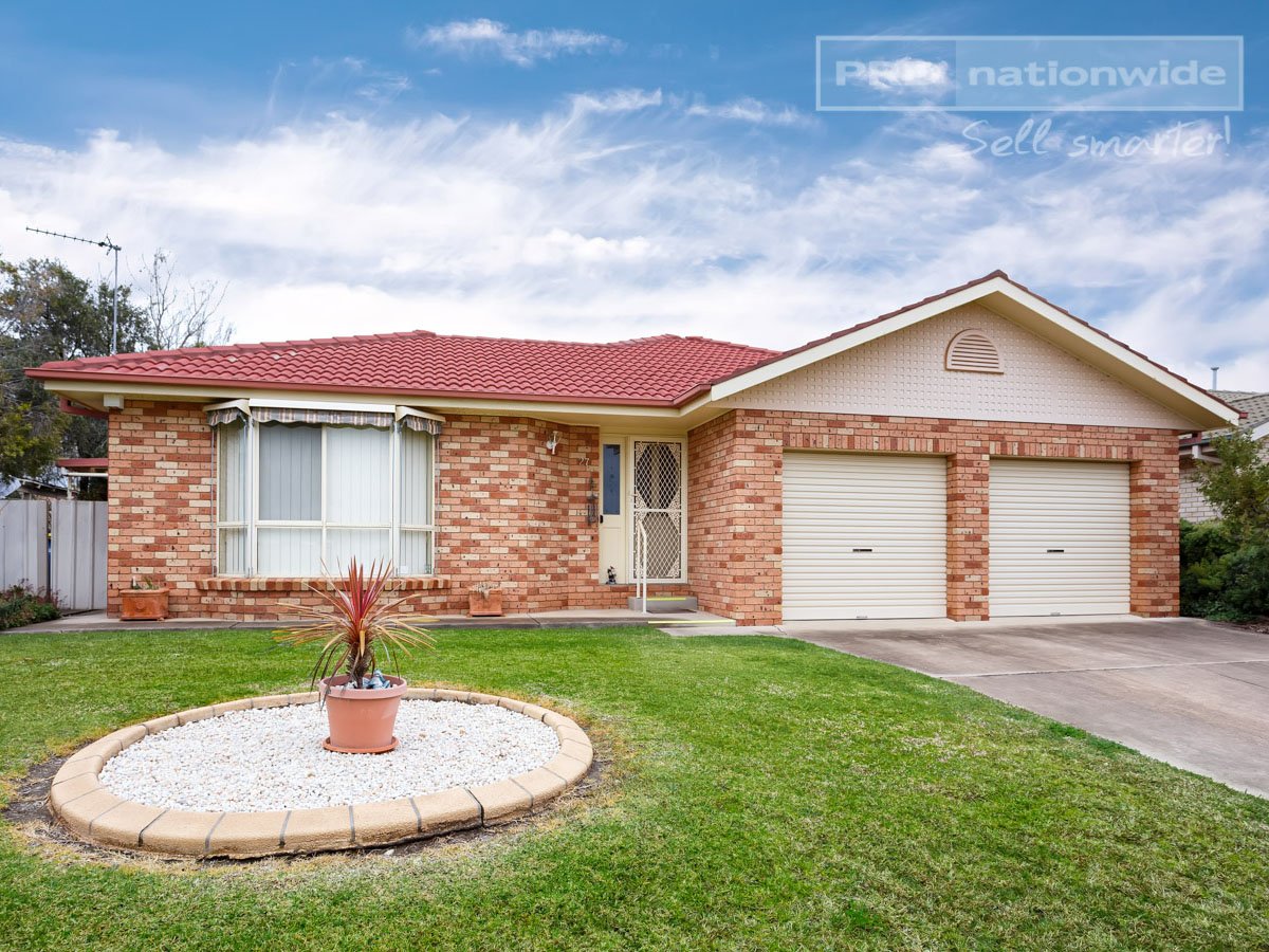 27 Nunkeri Street GLENFIELD PARK 1