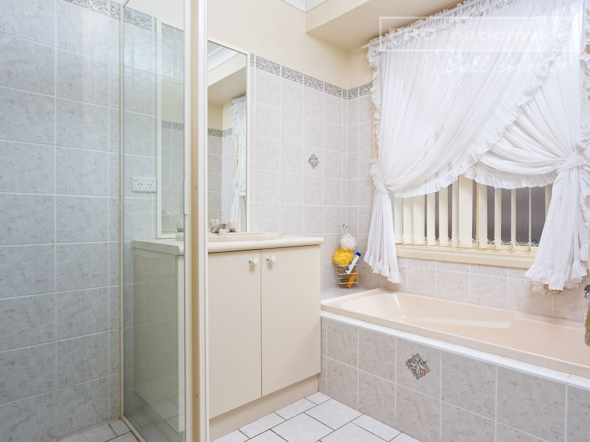 27 Nunkeri Street GLENFIELD PARK 7