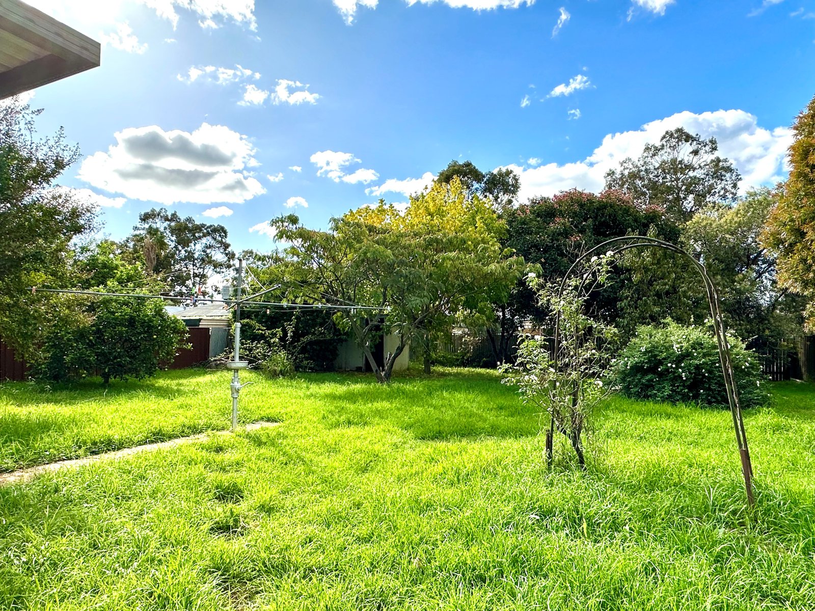 27 Oak Street TAMWORTH 13