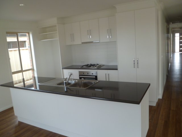 27 Oasis Boulevard MILDURA 2