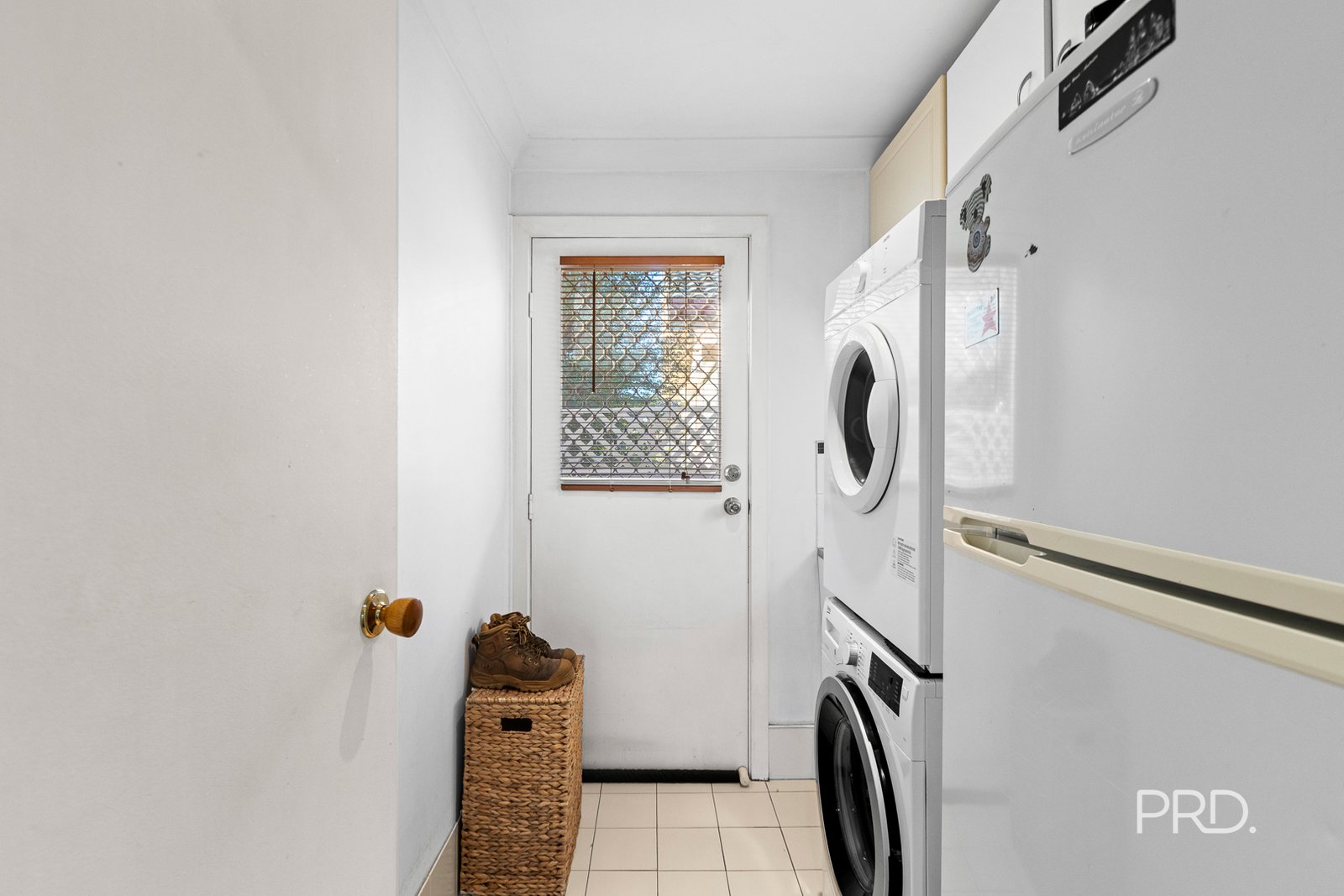27 O'Connor Street TOLLAND 12