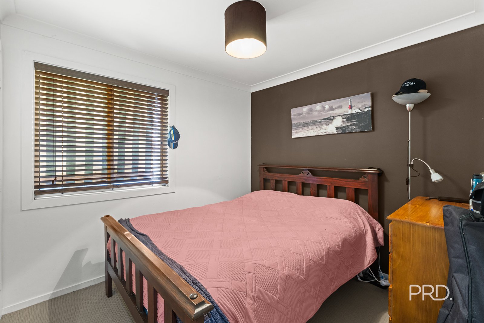 27 O'Connor Street TOLLAND 14