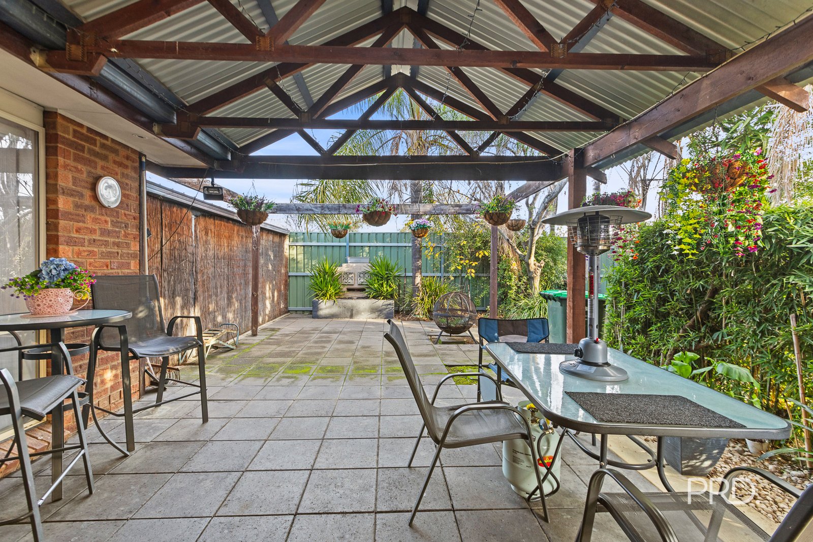 27 O'Connor Street TOLLAND 15