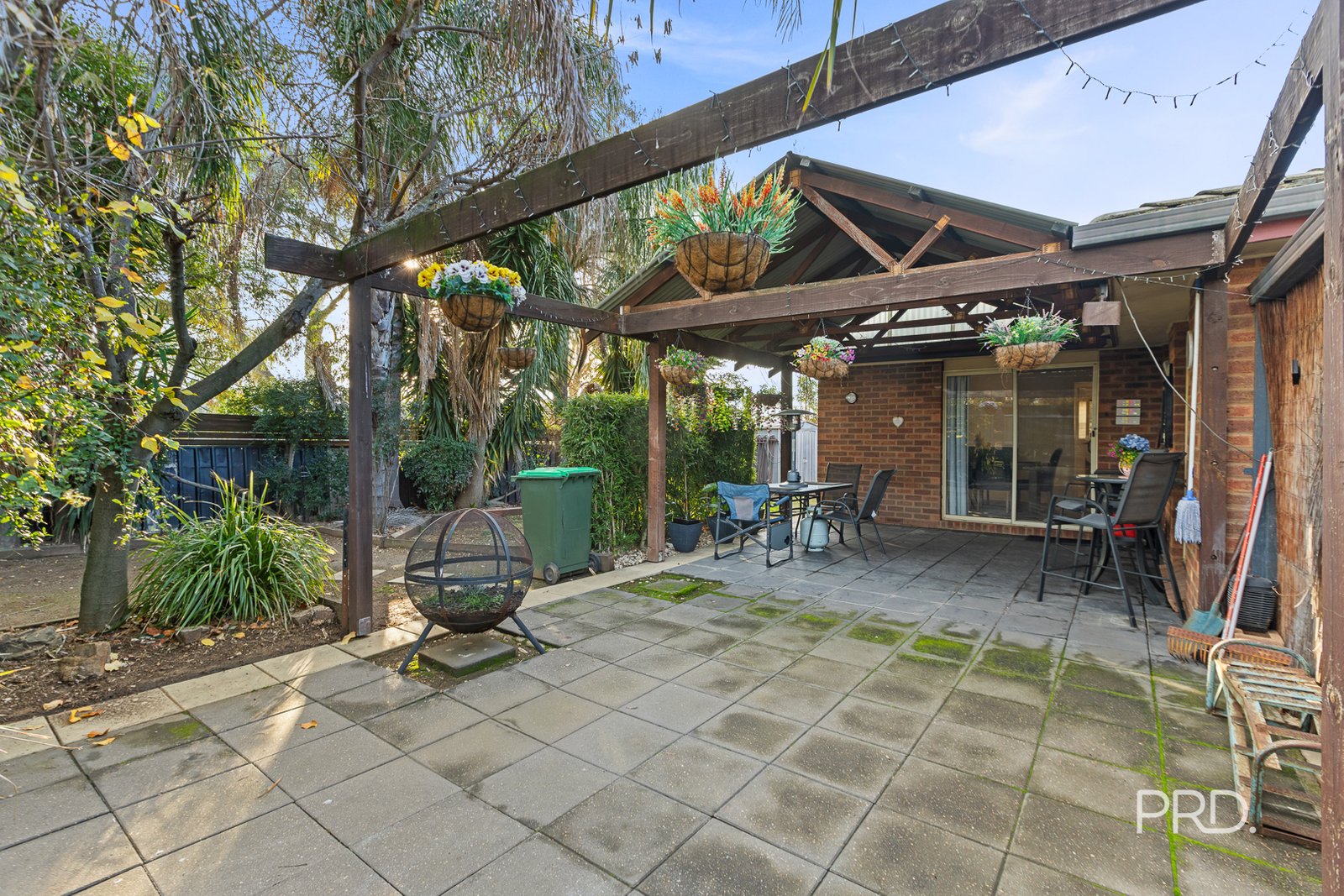 27 O'Connor Street TOLLAND 17