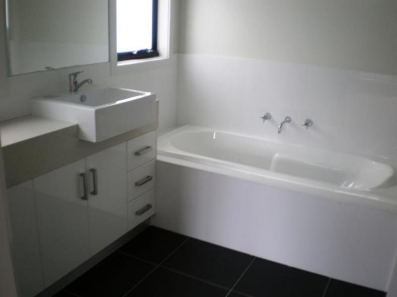 Gallery: 2/7 Ormond Road