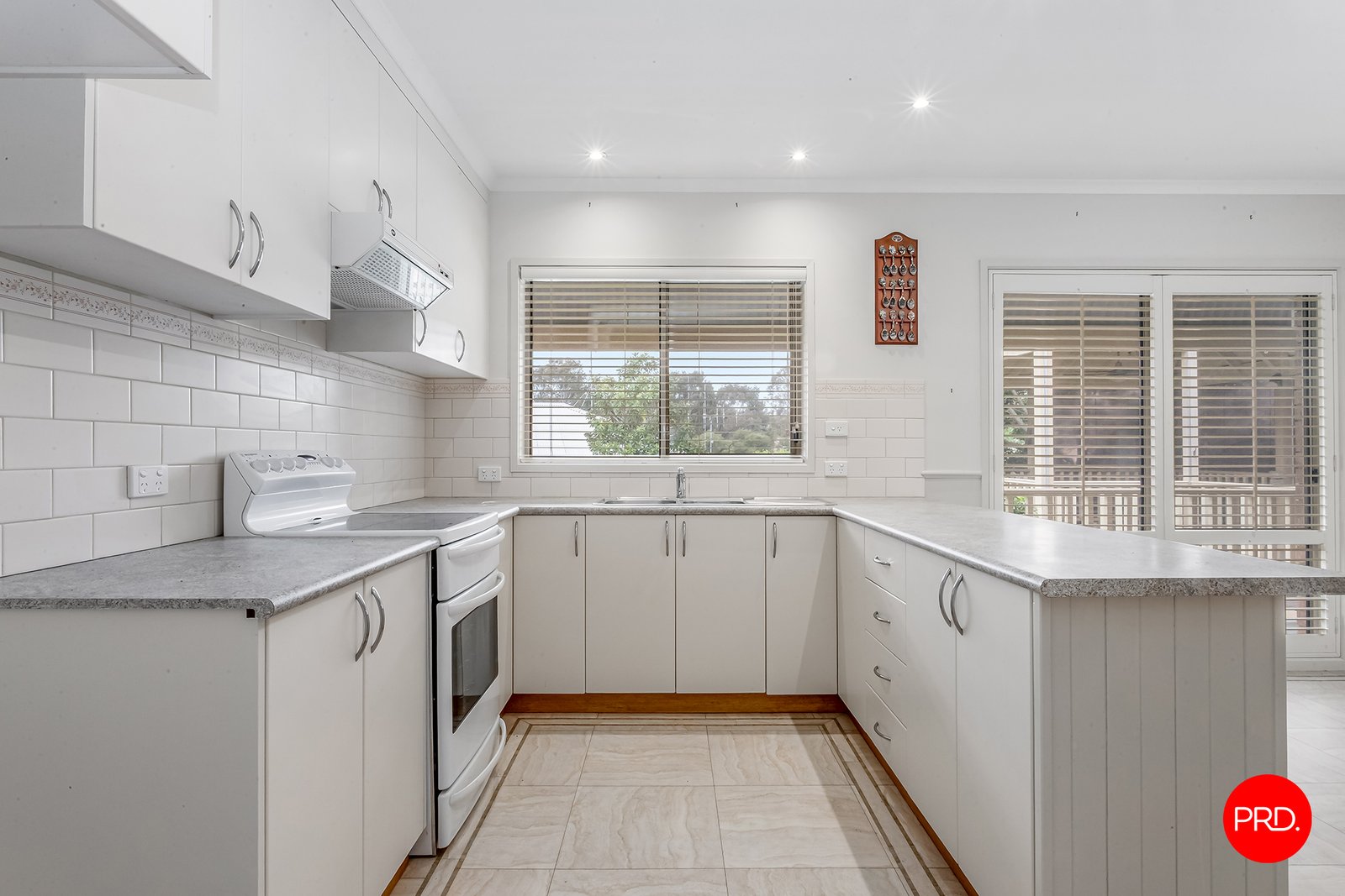 2/7 Paperbark Court STRATHDALE 2