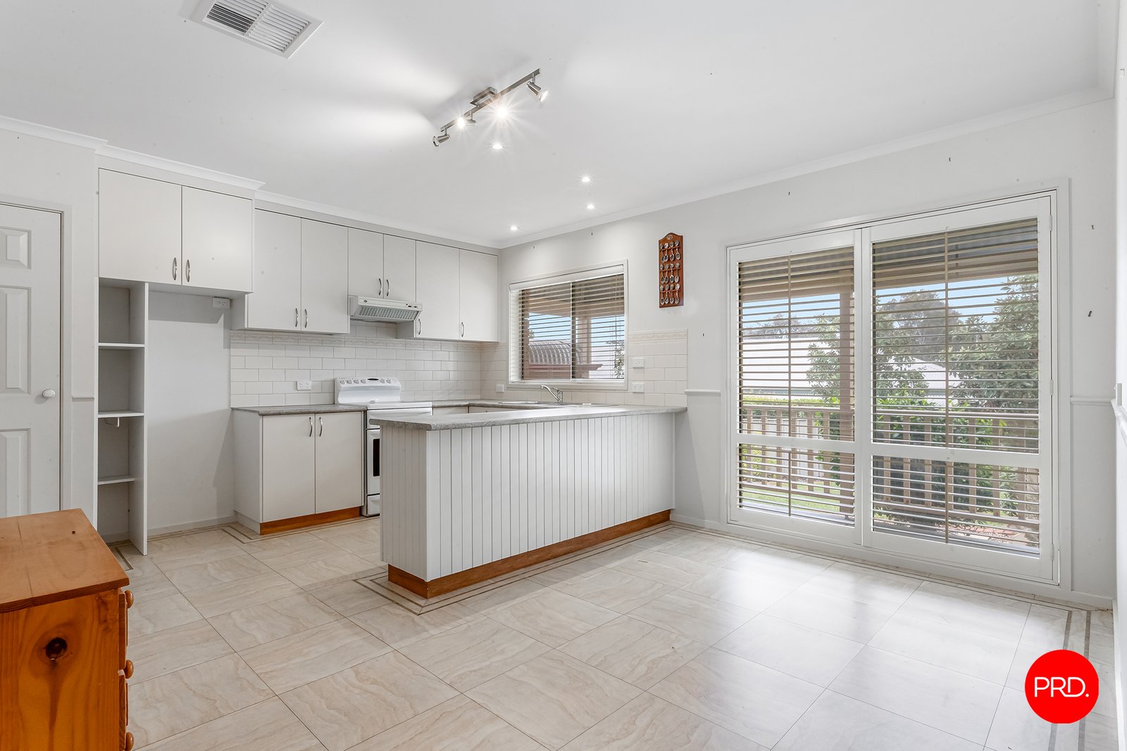 2/7 Paperbark Court STRATHDALE 6