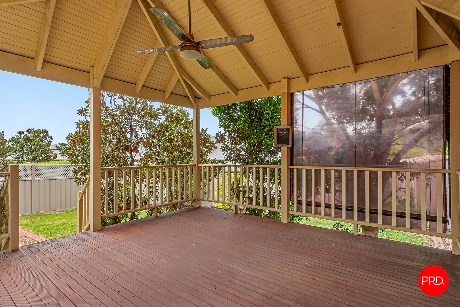 2/7 Paperbark Court STRATHDALE 13