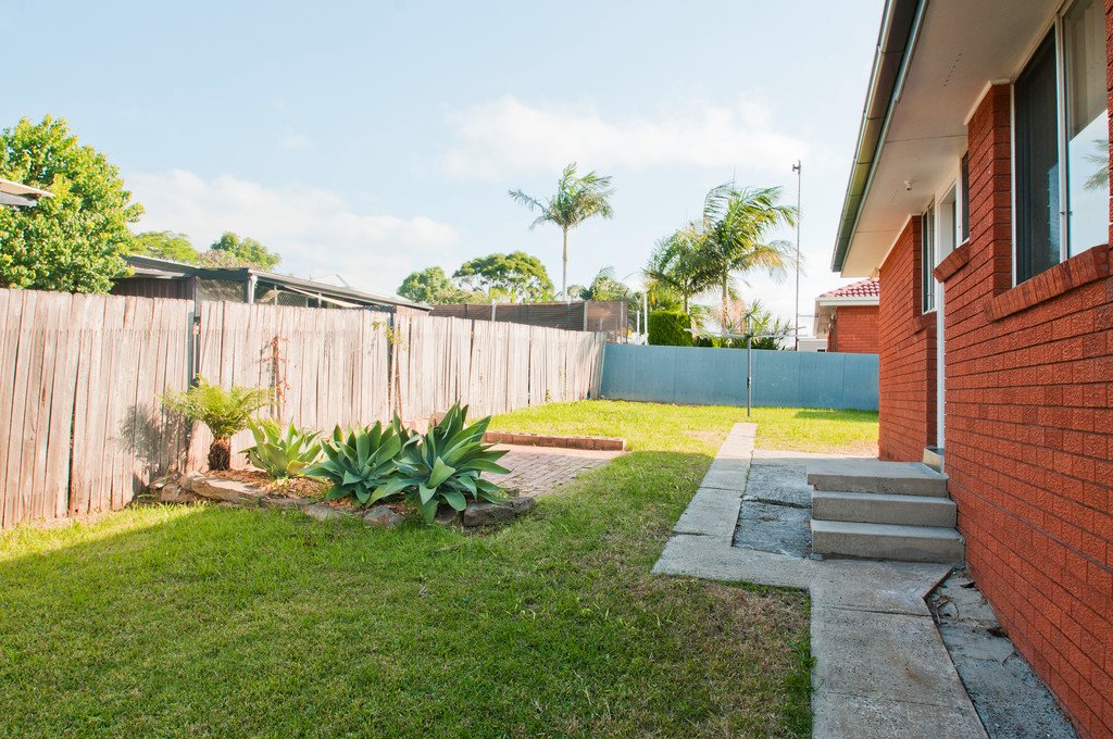 27 Parkside Drive DAPTO 2