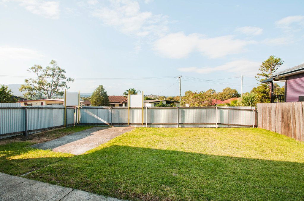 27 Parkside Drive DAPTO 3