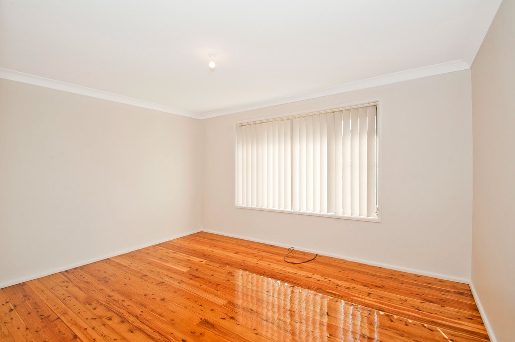 27 Parkside Drive DAPTO 4