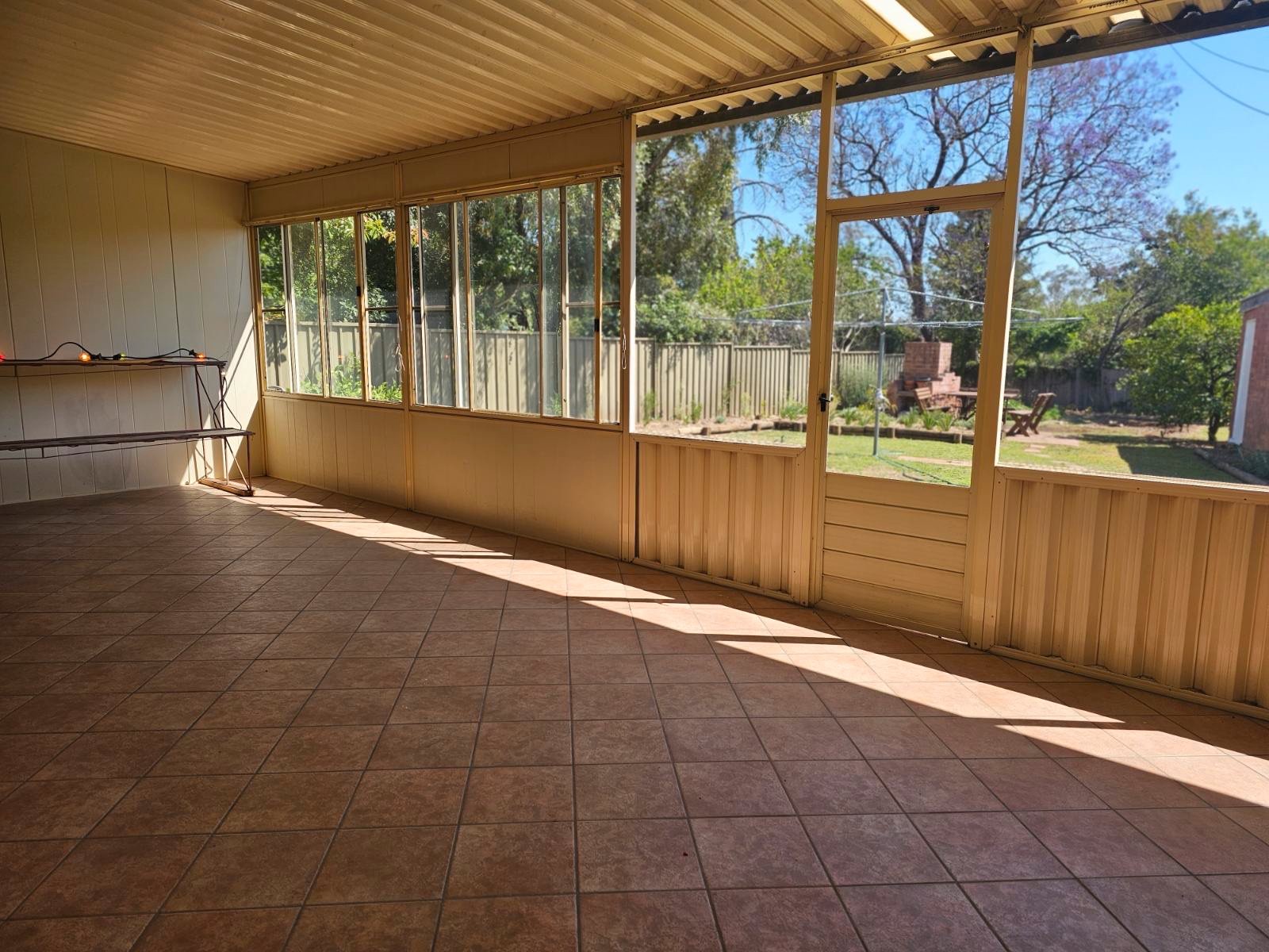 27 Parry Street TAMWORTH 5