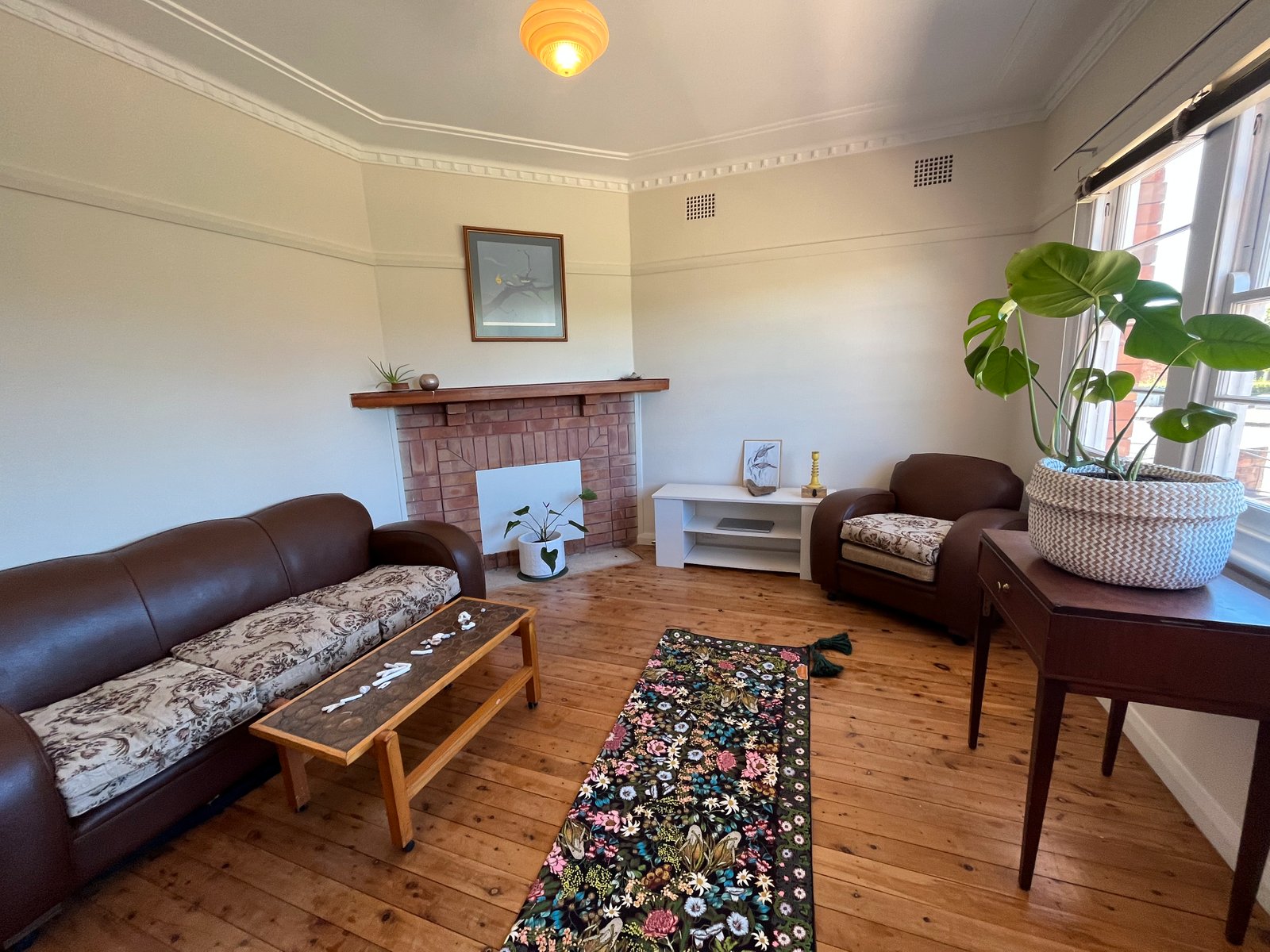 27 Parry Street TAMWORTH 6