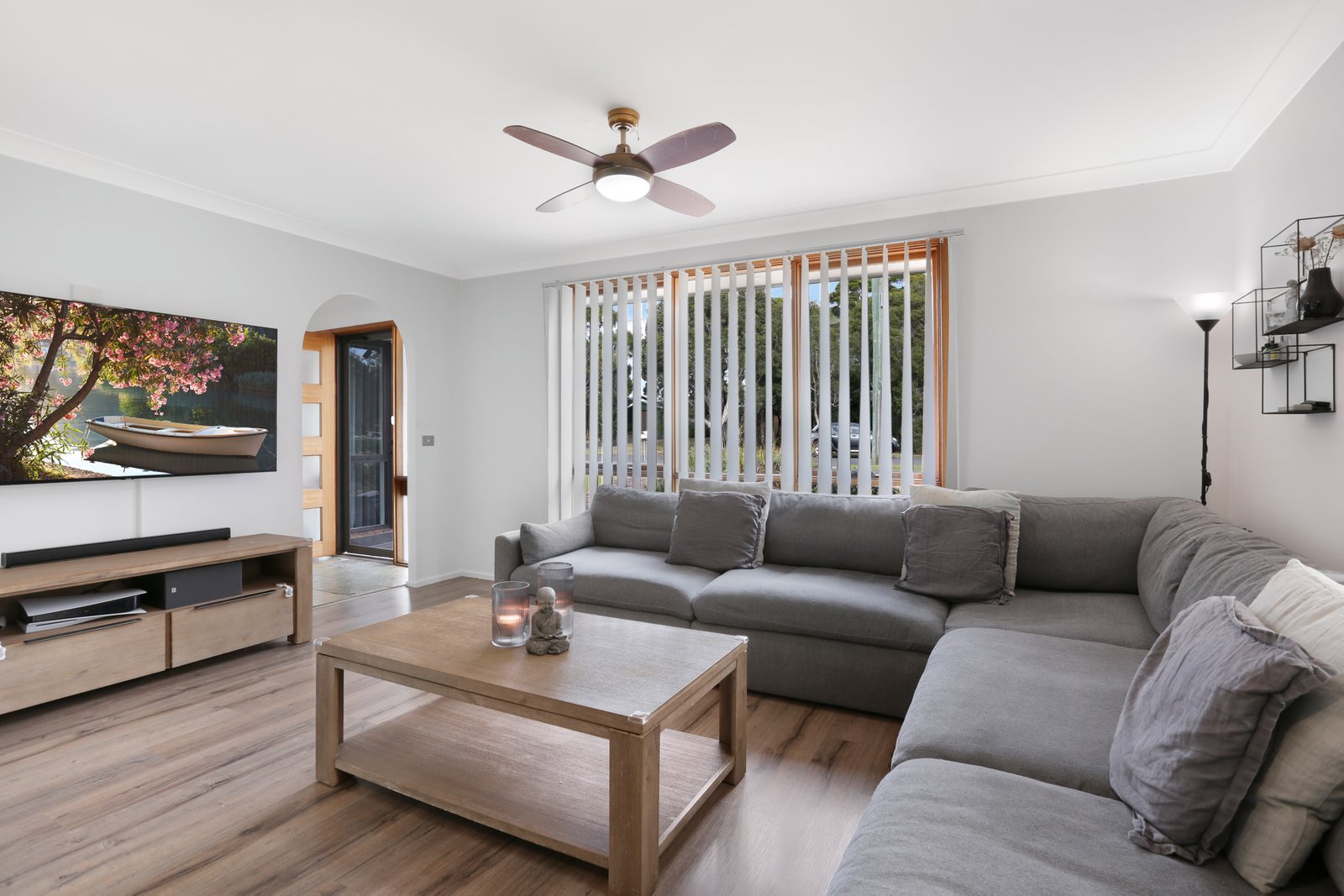 27 Penrose Drive AVONDALE 2