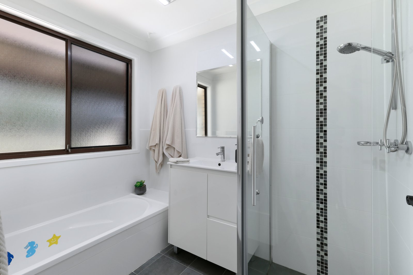 27 Penrose Drive AVONDALE 7