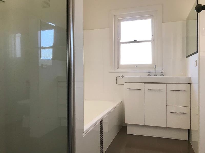 27 Phillip Street TAMWORTH 4