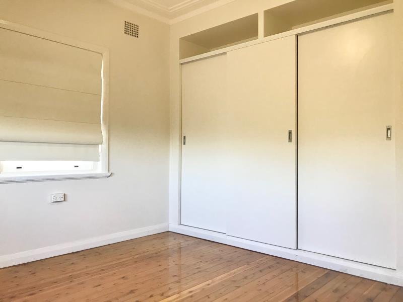 27 Phillip Street TAMWORTH 6