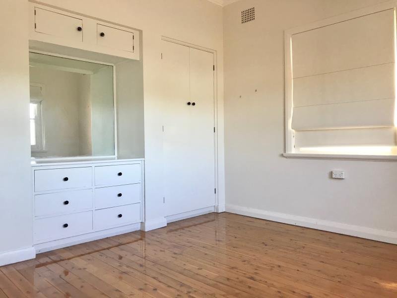 27 Phillip Street TAMWORTH 7