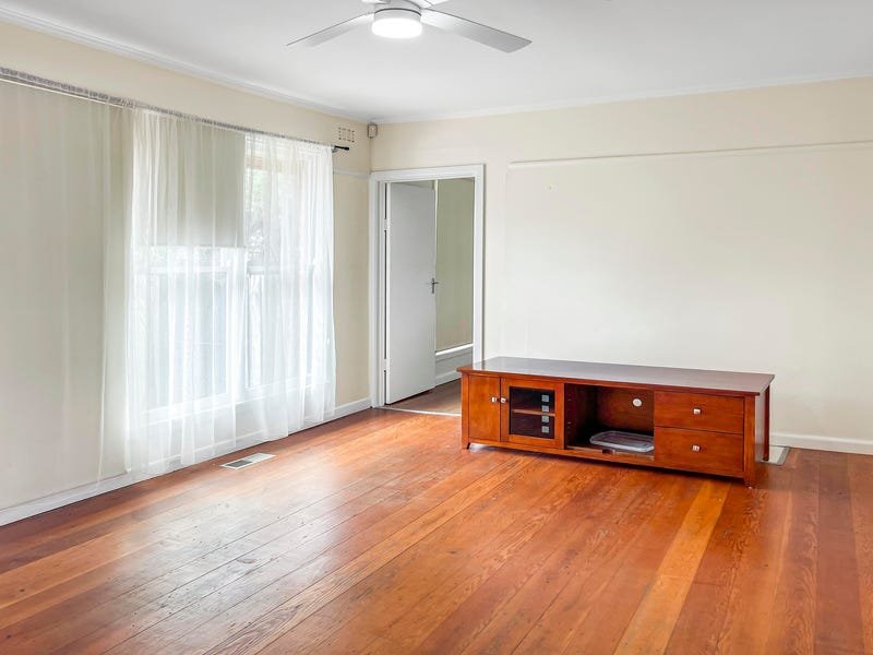 Real Estate and Property in 27 Ramu Parade, Heidelberg West, VIC