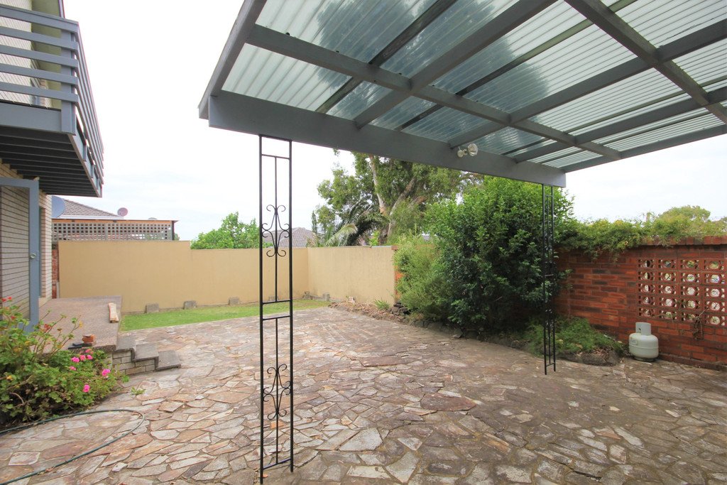 27 Raymond Avenue ROSELANDS 4