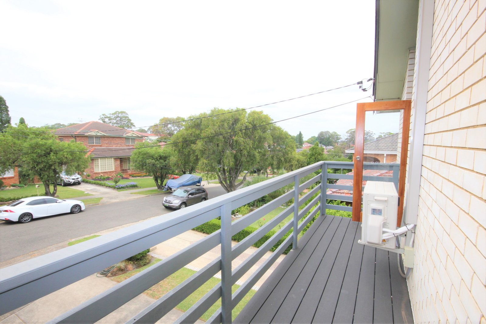 27 Raymond Avenue ROSELANDS 7