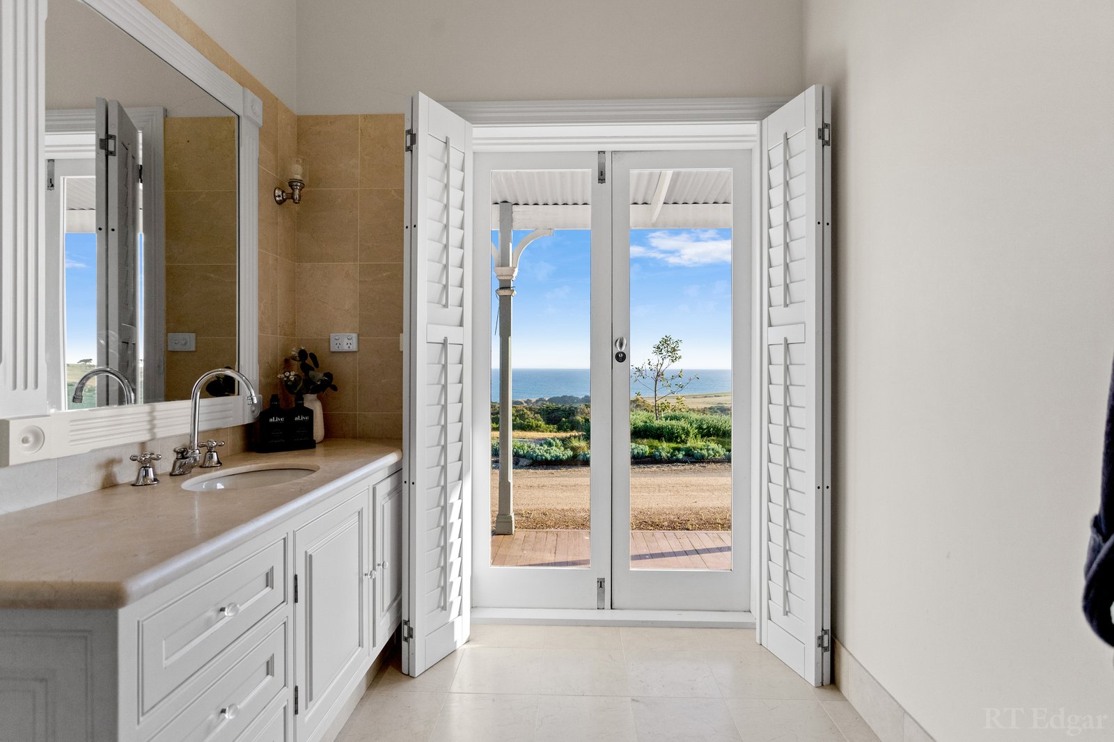 Real Estate and Property in 27 Razorback Road, Flinders, VIC