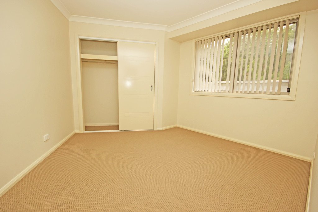 2/7 Ringtail Close LAURIETON 6