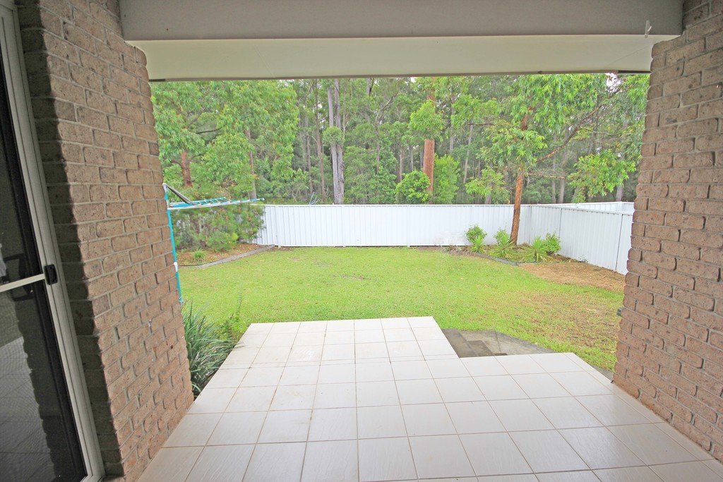 2/7 Ringtail Close LAURIETON 9