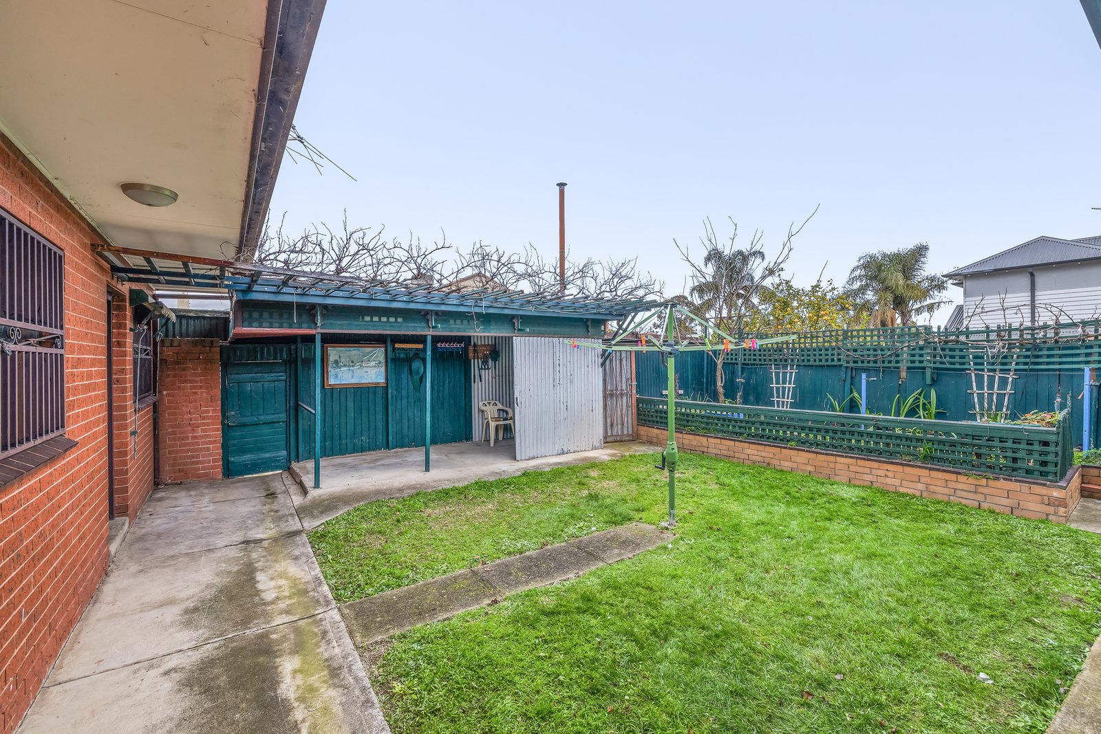 Real Estate and Property in 27 Roseberry Avenue, Preston, VIC