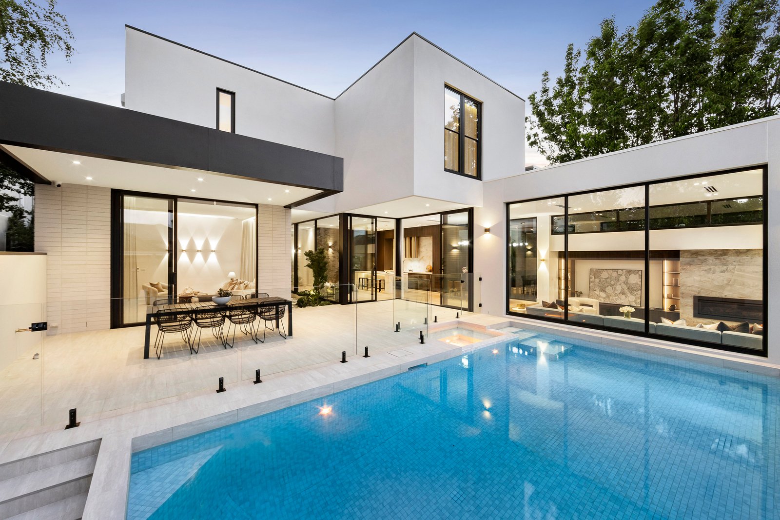 27 Rosedale Road, Glen Iris, 3146